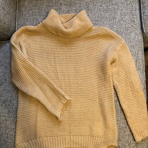 Turtle neck sweater